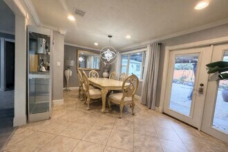 9770 Tappenbeck Dr in Houston, TX - Building Photo - Building Photo