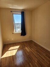 64-4 Metropolitan Ave in Queens, NY - Building Photo - Building Photo
