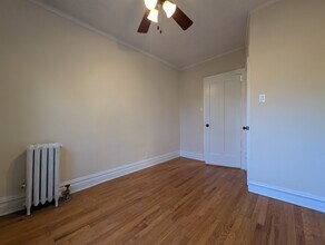 2175 W Giddings St, Unit 1 in Chicago, IL - Foto de edificio - Building Photo