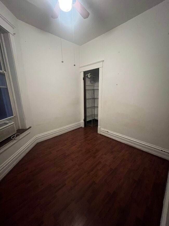 3545 N Sheffield Ave in Chicago, IL - Building Photo - Building Photo