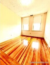 9 Woodbridge St in Cambridge, MA - Building Photo - Building Photo