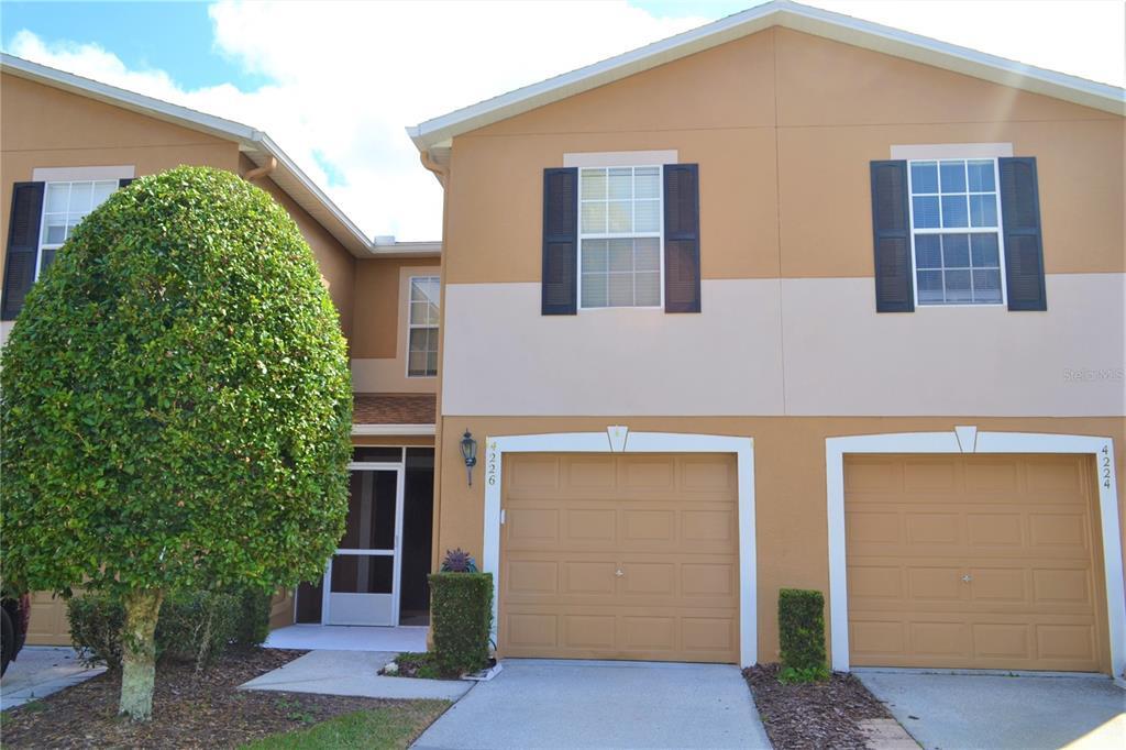 4226 Winding River Way in Land O Lakes, FL - Foto de edificio