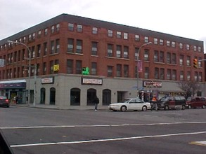 Mitchell Square Apartments in Buffalo, NY - Building Photo - Building Photo