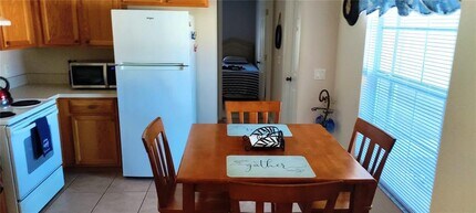 4550 Fernway Dr in North Port, FL - Building Photo - Building Photo