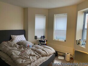 829 Beacon St, Unit 3A in Boston, MA - Building Photo - Building Photo