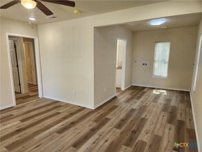 1817 E Barton Ave in Temple, TX - Building Photo - Building Photo