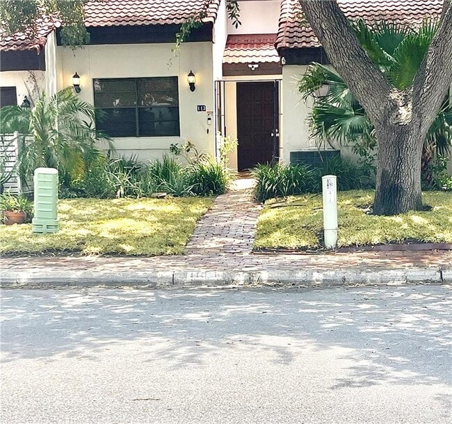 property at 10 Shasta E Ave