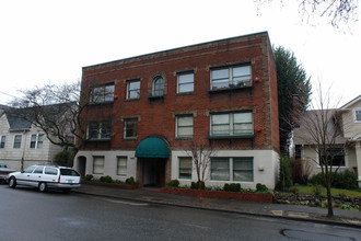 The Raleigh Apartments in Portland, OR - Foto de edificio - Building Photo