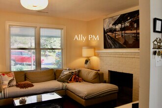 210 Raymond Ave in Charlottesville, VA - Building Photo - Building Photo