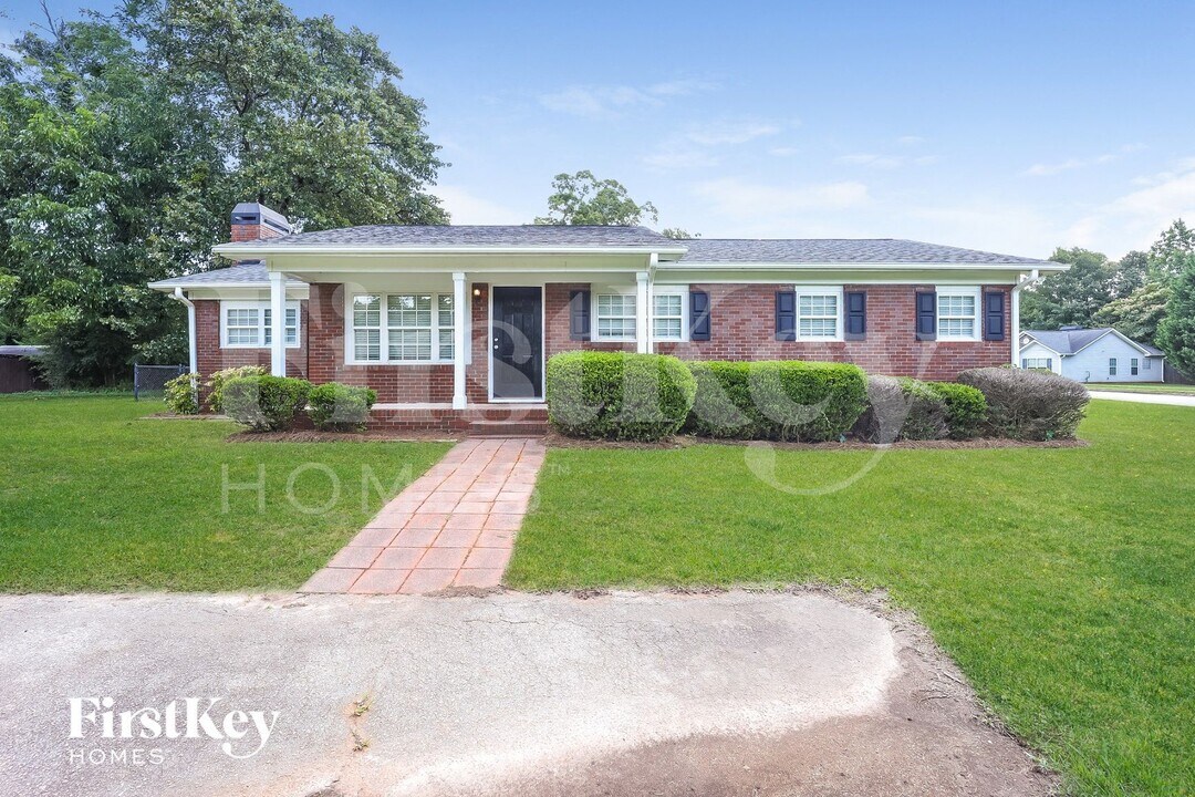 4808 Kings Hwy in Douglasville, GA - Building Photo