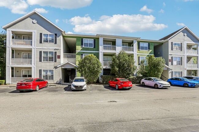 The Arbor Walk Apartments in Tampa, FL - Foto de edificio - Building Photo