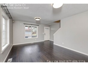 400 SW 14th Ct in Canby, OR - Building Photo - Building Photo