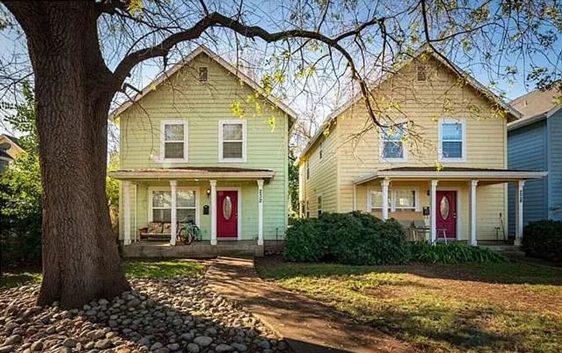 232 Oak St in Chico, CA - Building Photo
