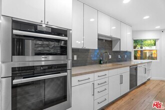 4136 Greenbush Ave in Los Angeles, CA - Building Photo - Building Photo