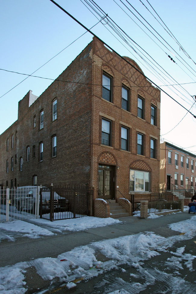 503 Euclid Ave in Brooklyn, NY - Building Photo - Building Photo