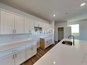 7786 Hickory King Ave in Las Vegas, NV - Building Photo - Building Photo