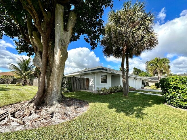 947 Country Wood Ct in Wellington, FL - Building Photo - Building Photo