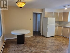 5 D'Arcy St in Perth, ON - Building Photo - Building Photo