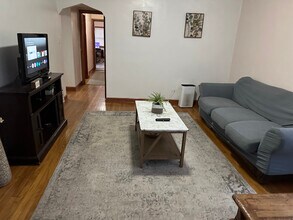 12504 S Loomis St in Calumet Park, IL - Foto de edificio - Building Photo