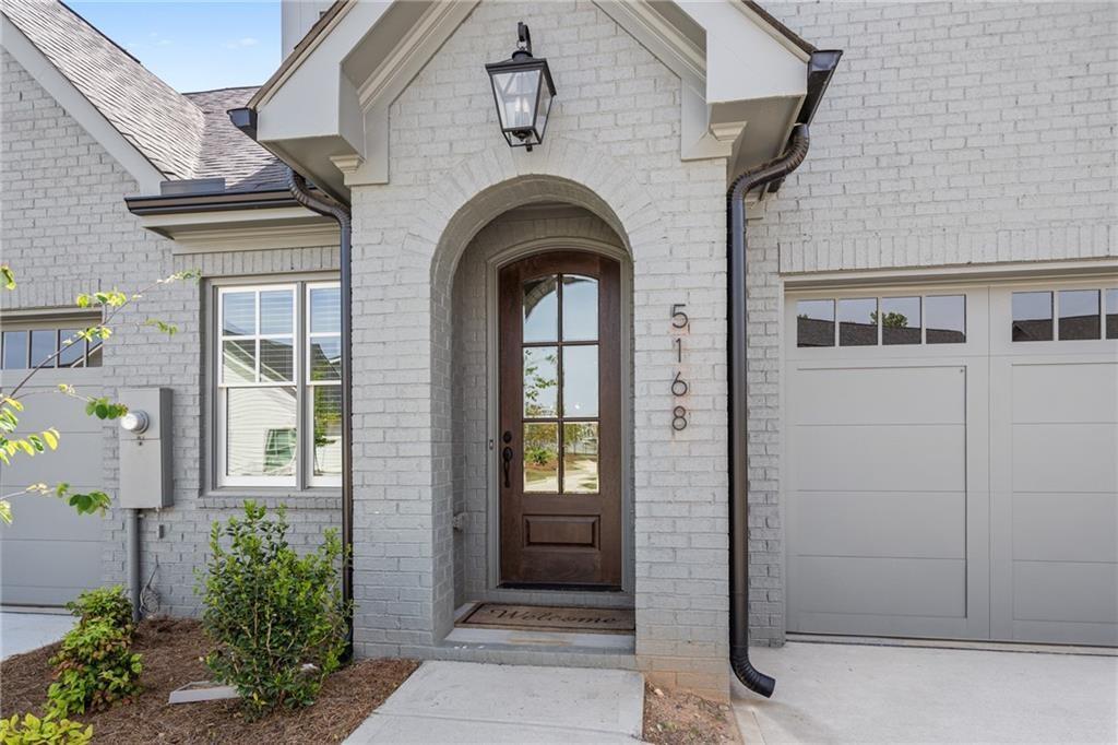 5188 Noble Vlg Wy in Lilburn, GA - Building Photo