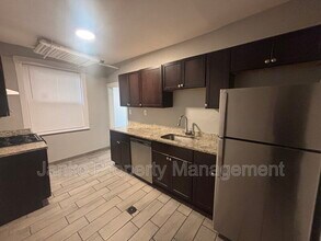 6059 S Troy St in Chicago, IL - Building Photo - Building Photo