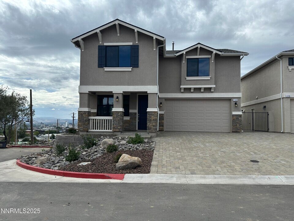 1180 Arrastra Rd in Reno, NV - Building Photo