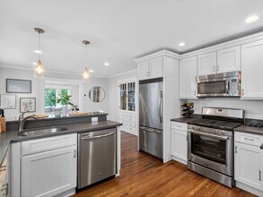 9 Hastings St in Boston, MA - Building Photo - Building Photo
