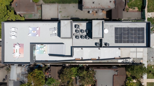 3045 West Blvd in Los Angeles, CA - Foto de edificio - Building Photo