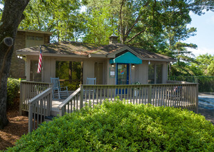 Carriage Hill Apartments in Phenix City, AL - Building Photo - Building Photo