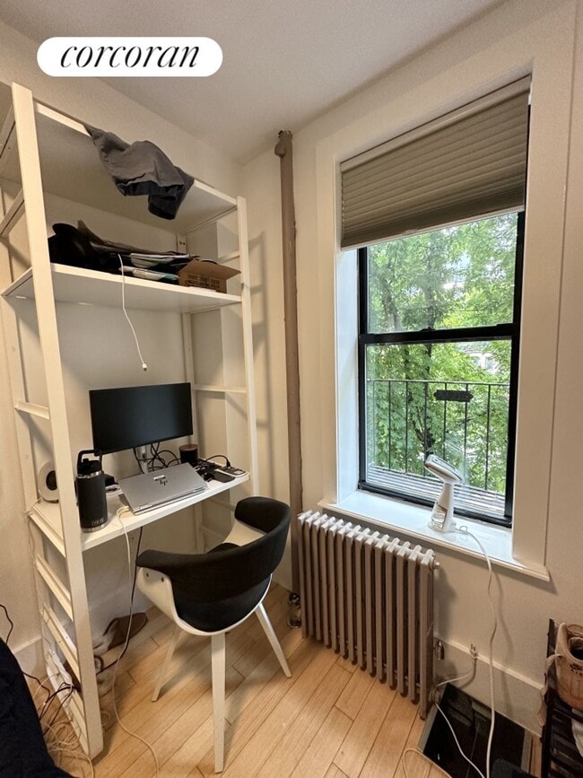 326 W 47th St in New York, NY - Building Photo - Building Photo