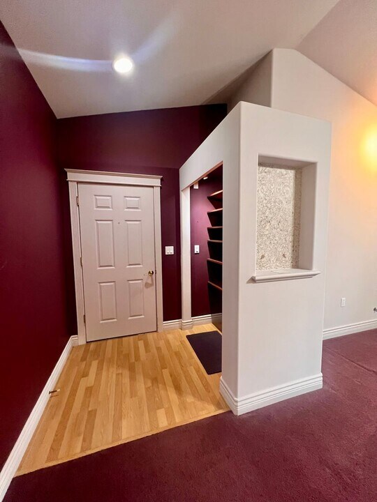 4559 El Dorado Way in Bellingham, WA - Building Photo