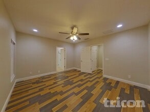 9229 Halsey Dr in Groveland, FL - Foto de edificio - Building Photo