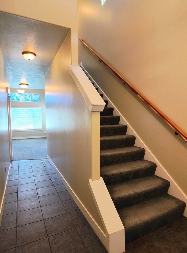 9012 Quarry Stone Way in Sandy, UT - Building Photo - Building Photo