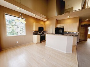 4821 Terwillegar Common NW in Edmonton, AB - Building Photo - Building Photo