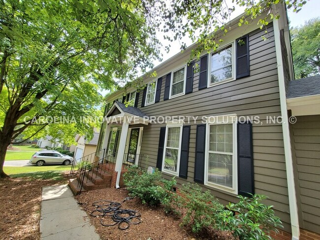 10025 Katelyn Dr in Charlotte, NC - Building Photo - Building Photo