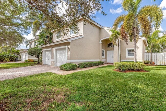 4913 SW 32nd Way in Fort Lauderdale, FL - Building Photo - Building Photo