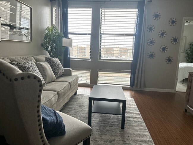 property at 4512-4518-4518 Montrose Blvd