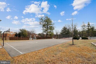 11416 Empire Ln in North Bethesda, MD - Building Photo - Building Photo
