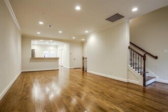 5747 Prospect Ave in Dallas, TX - Building Photo - Building Photo