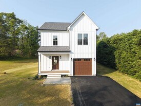 1809 Old Orchard Rd in Free Union, VA - Building Photo