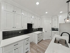 18 Hillswick Dr in Bella Vista, AR - Building Photo - Building Photo