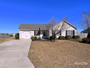 2715 Ashby Dr in Wilmington, NC - Building Photo - Building Photo