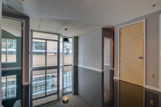 600 12th Ave S, Unit Icon 420 in Nashville, TN - Building Photo - Building Photo
