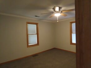 13615 Central Park Ave in Robbins, IL - Building Photo - Building Photo