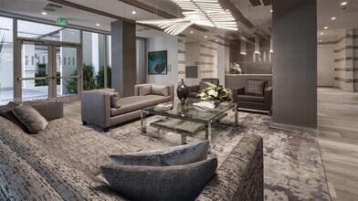 1170 NW 11th St in Miami, FL - Foto de edificio - Building Photo