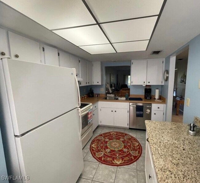 1429 Cape Coral Pkwy W in Cape Coral, FL - Building Photo - Building Photo