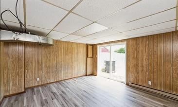 34 North St, Unit A1 in Front Royal, VA - Foto de edificio - Building Photo