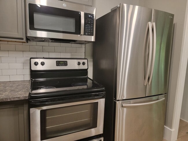 property at 723 Ford Pl