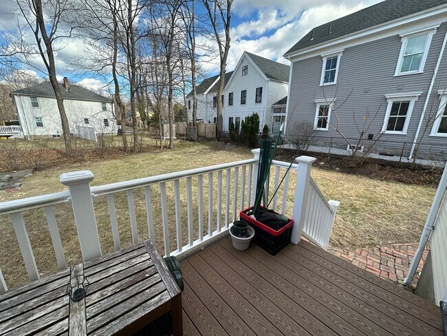993 Massachusetts Ave, Unit 2