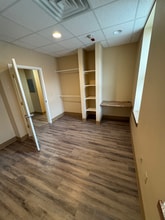 102 E Otterman St in Greensburg, PA - Building Photo - Building Photo